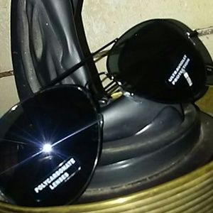 BNWT blackout ultrathin aviator sunglasses